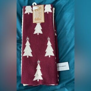 ✨NWT✨ Cupcakes & cashmere: Set of 3 Kitchen Towels